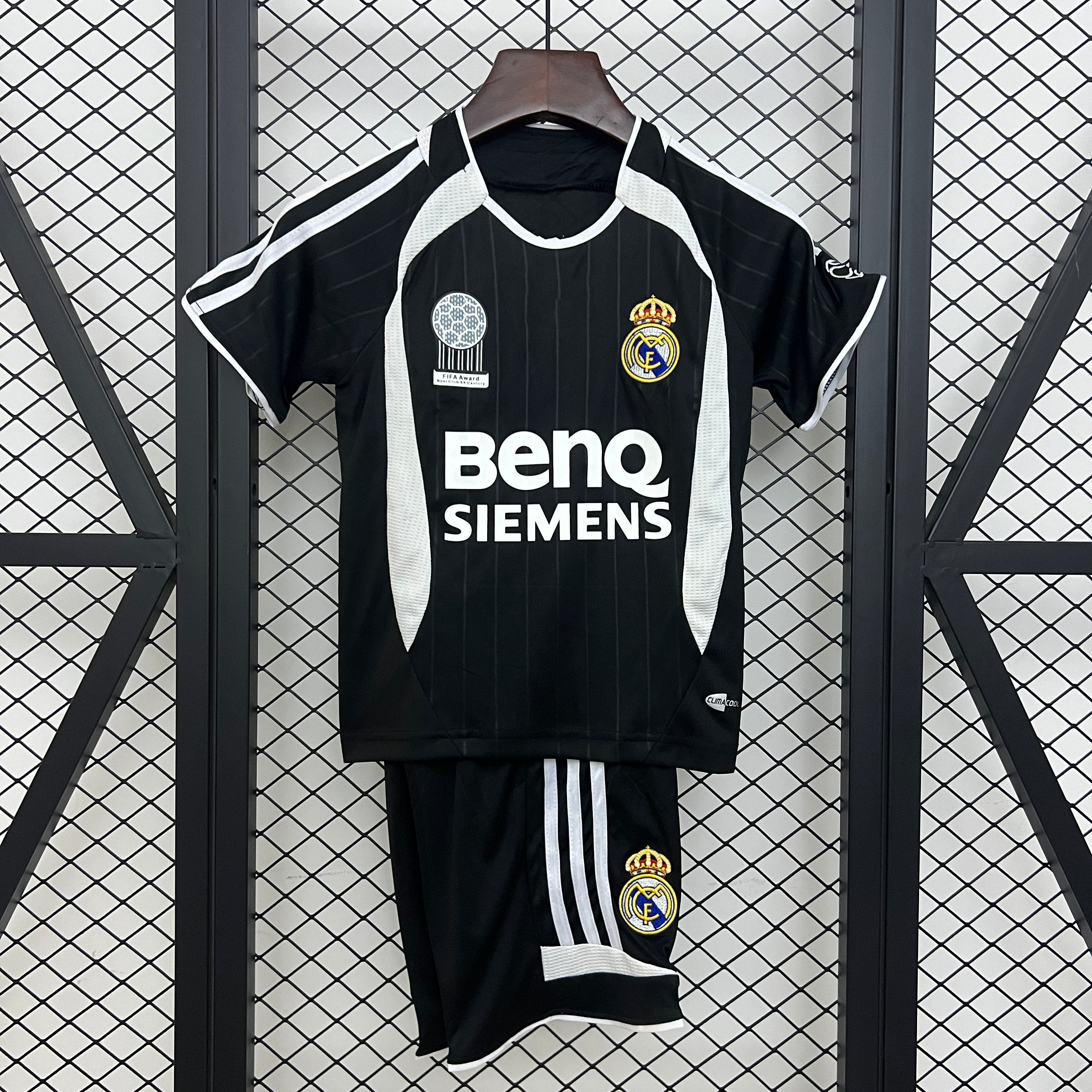 2006-07 Real Madrid Away Retro KIDS 16-28