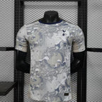 Versión especial del jugador del Tottenham Hotspur 2025-26