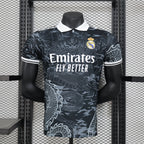 Polo Especial Real Madrid 2025-26 Versión Jugador Dragón Negro
