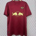 Edición limitada roja del RB Leipzig 2024-25