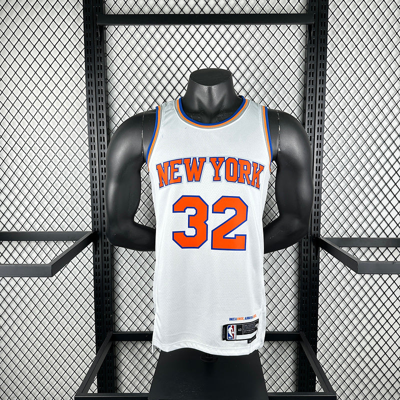 NBA 2025-26 New York Knicks  32 TOWNS White