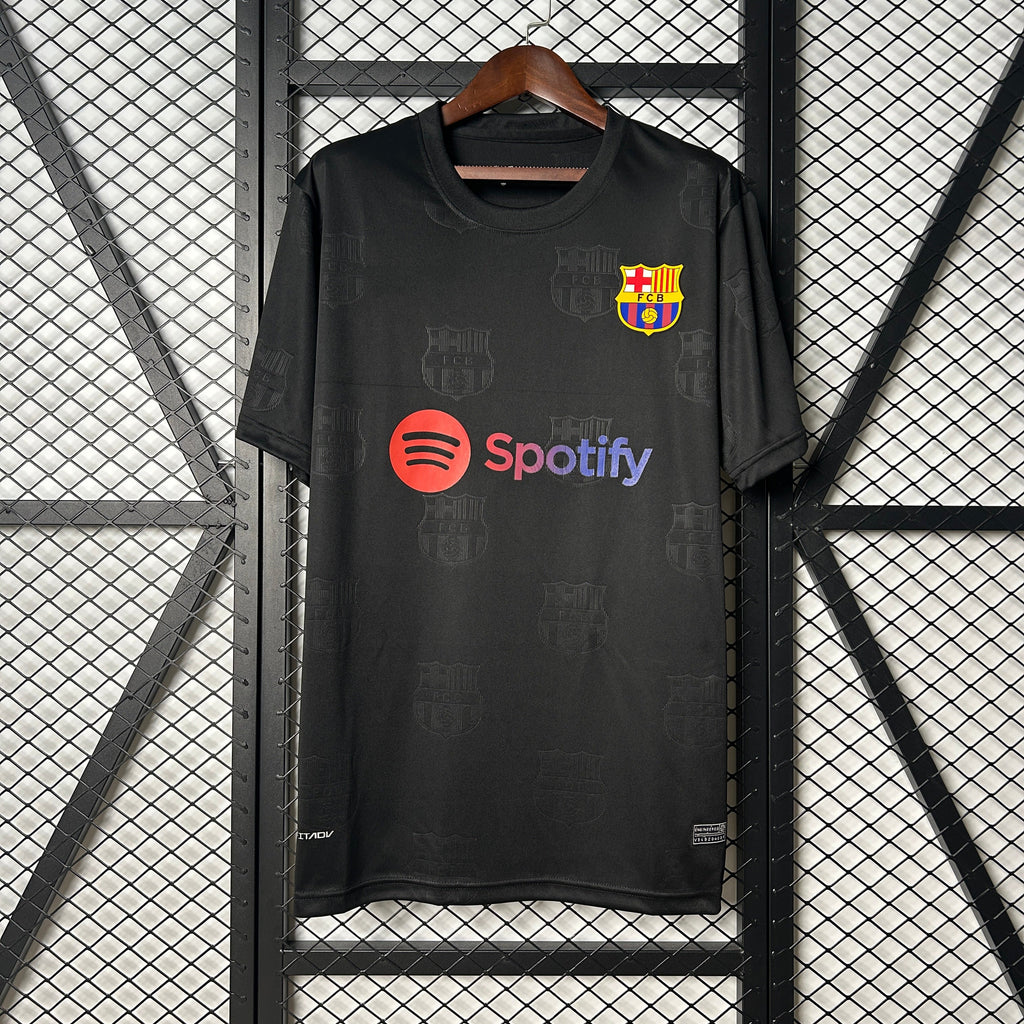 2025-26 Barcelona Speicl Size