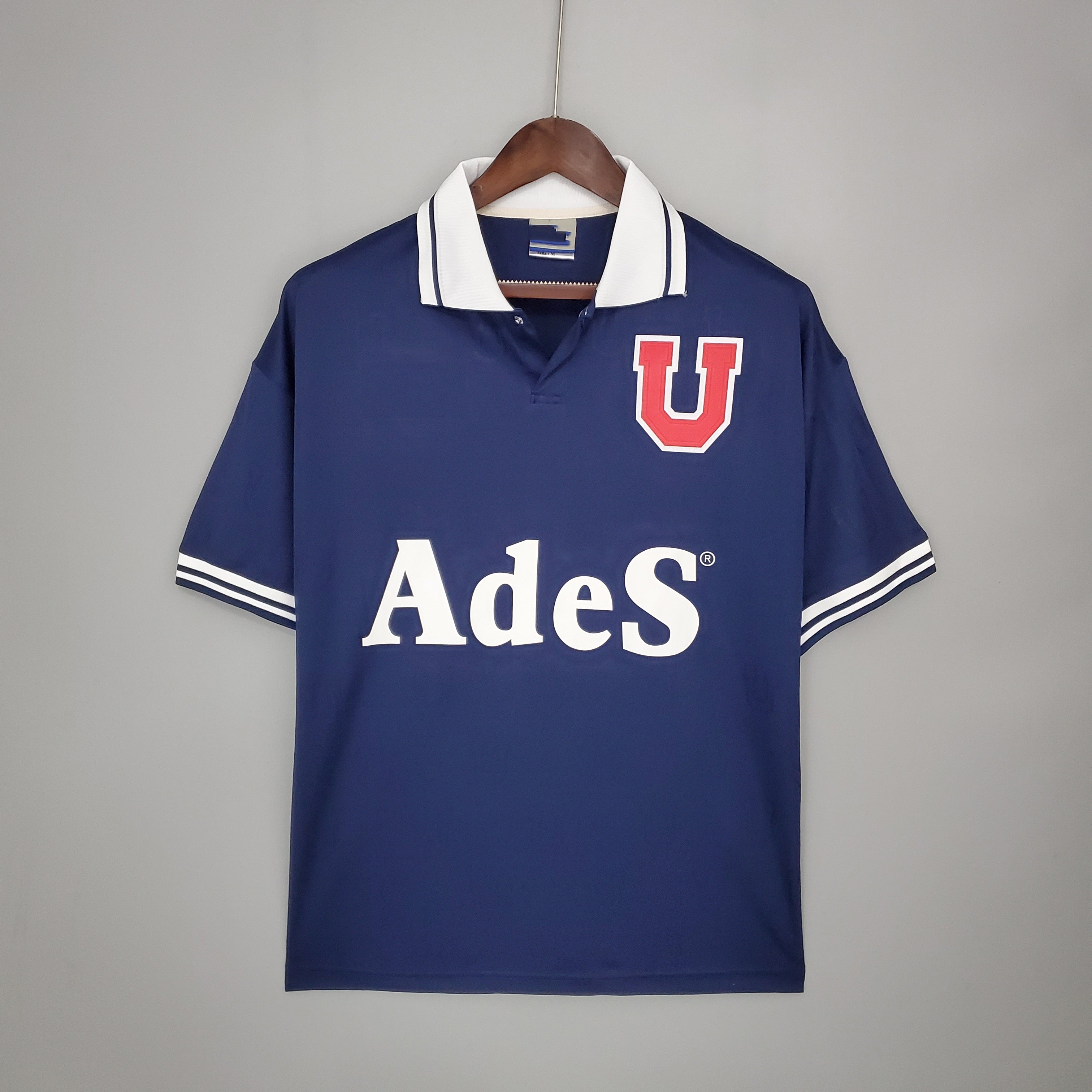 2011 Universidad de Chile home Retro