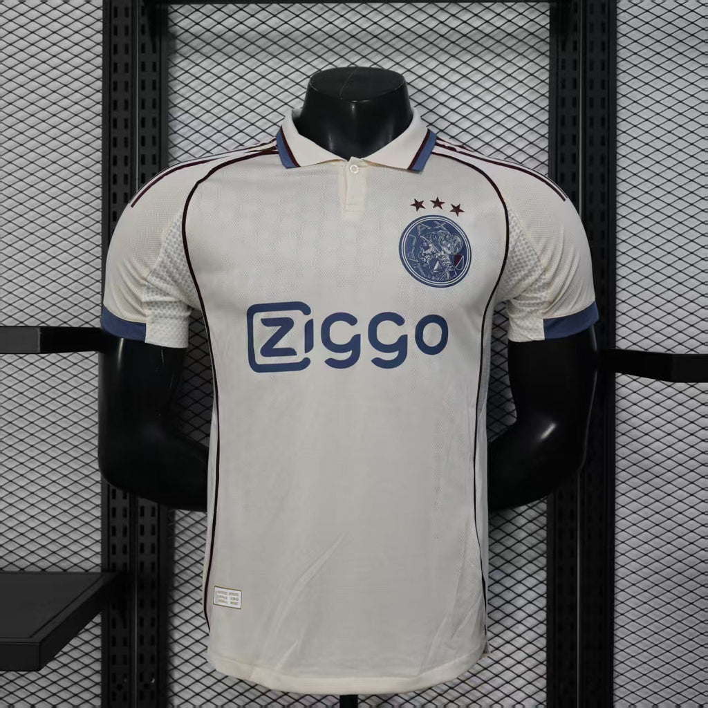 Versión del segundo jugador visitante del Ajax 2025-26