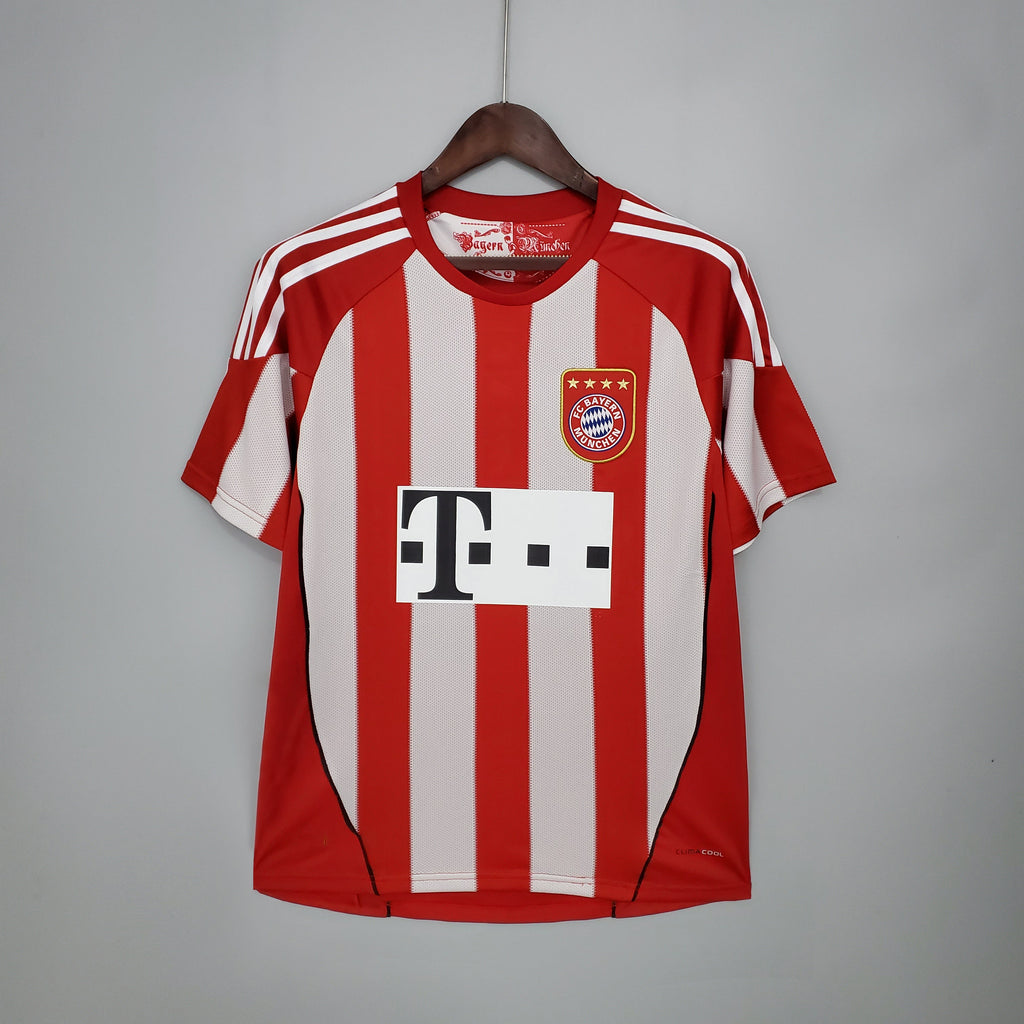 2010-11 Bayern Munich Home Retro