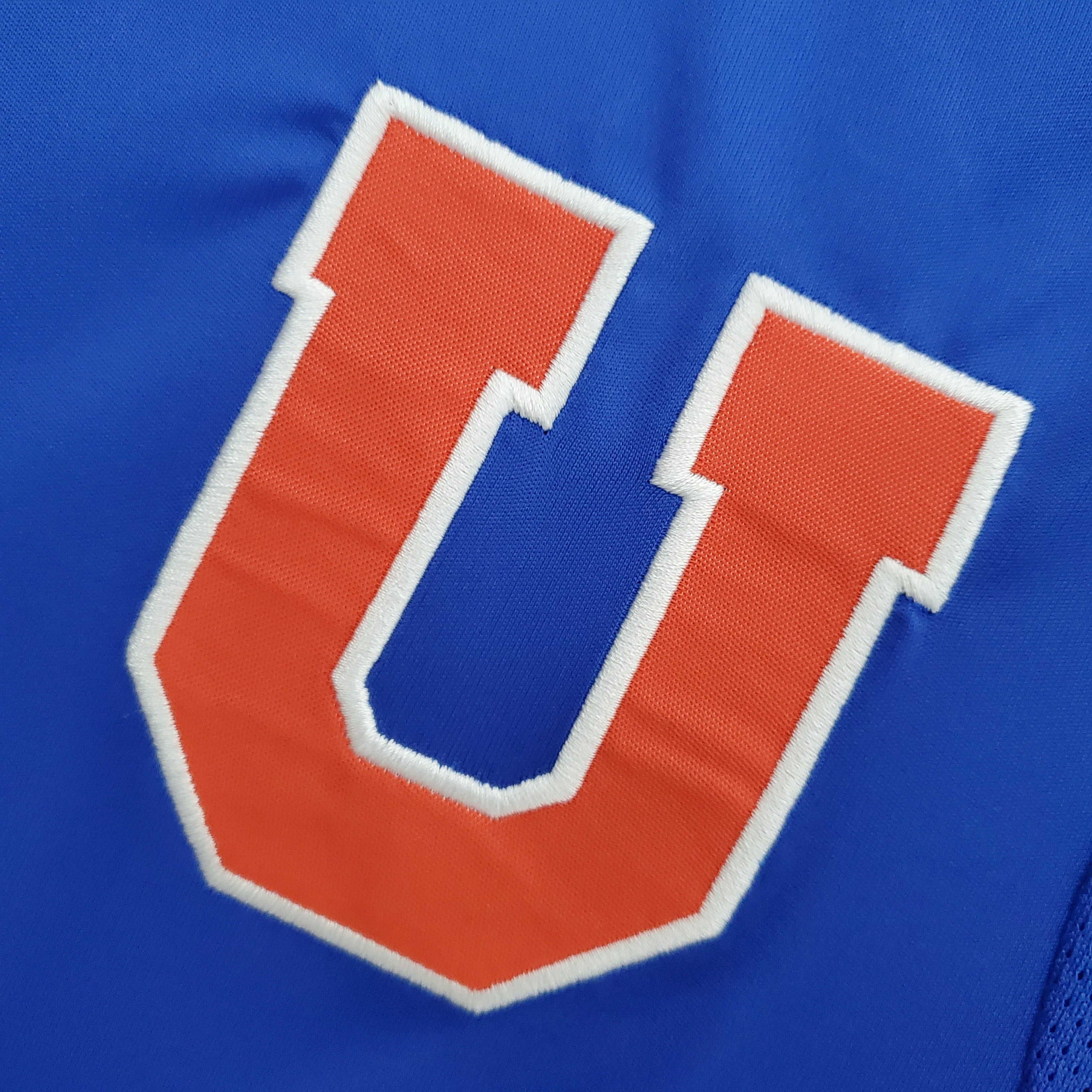 2011 Universidad de Chile home Retro