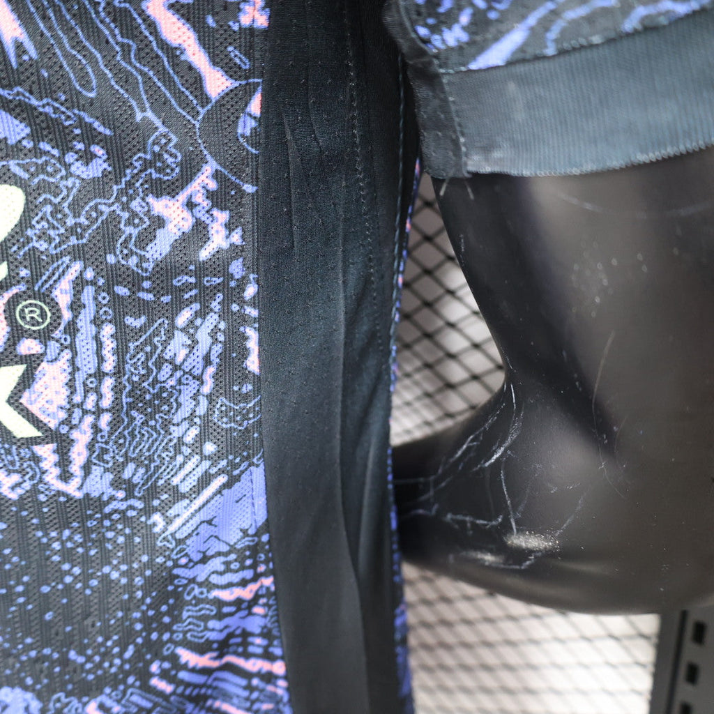 2024-25 Americas second away Player