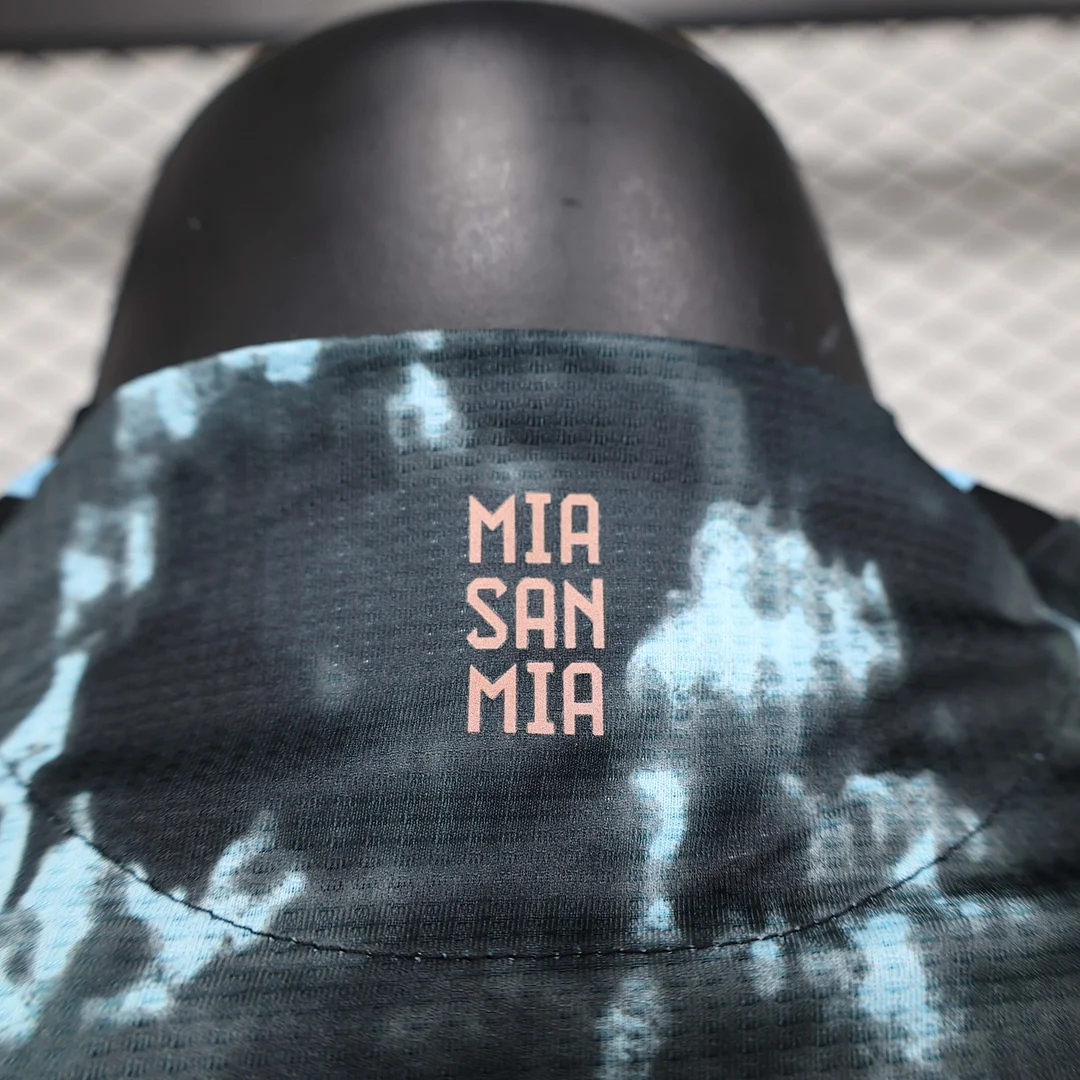 2024-25 Bayern Munich Away Player