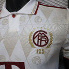 Camiseta de polo blanca del Bayern de Múnich 125 años 2025-26