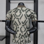 Versión conjunta del jugador del Bayern Munich BSTN 2025-26