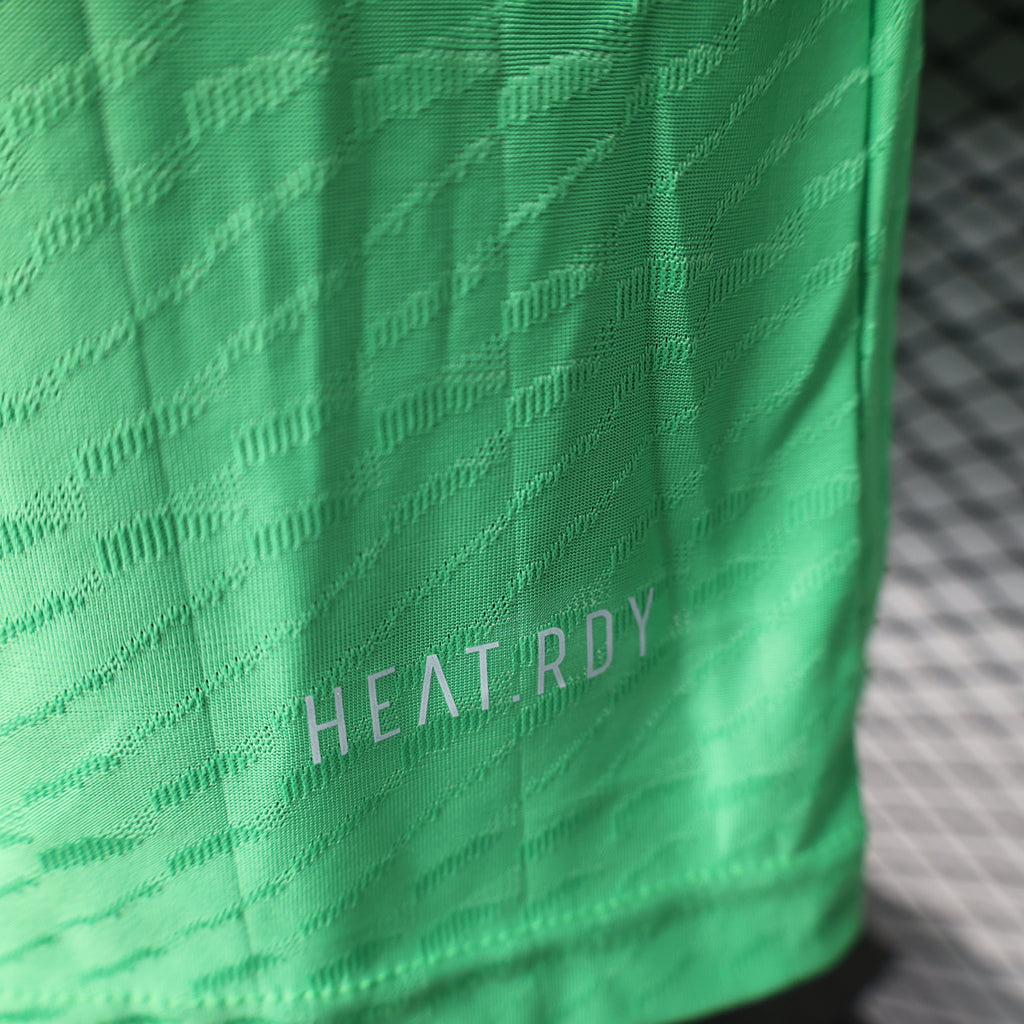 2025-26 Manchester United Goalkeeper Player