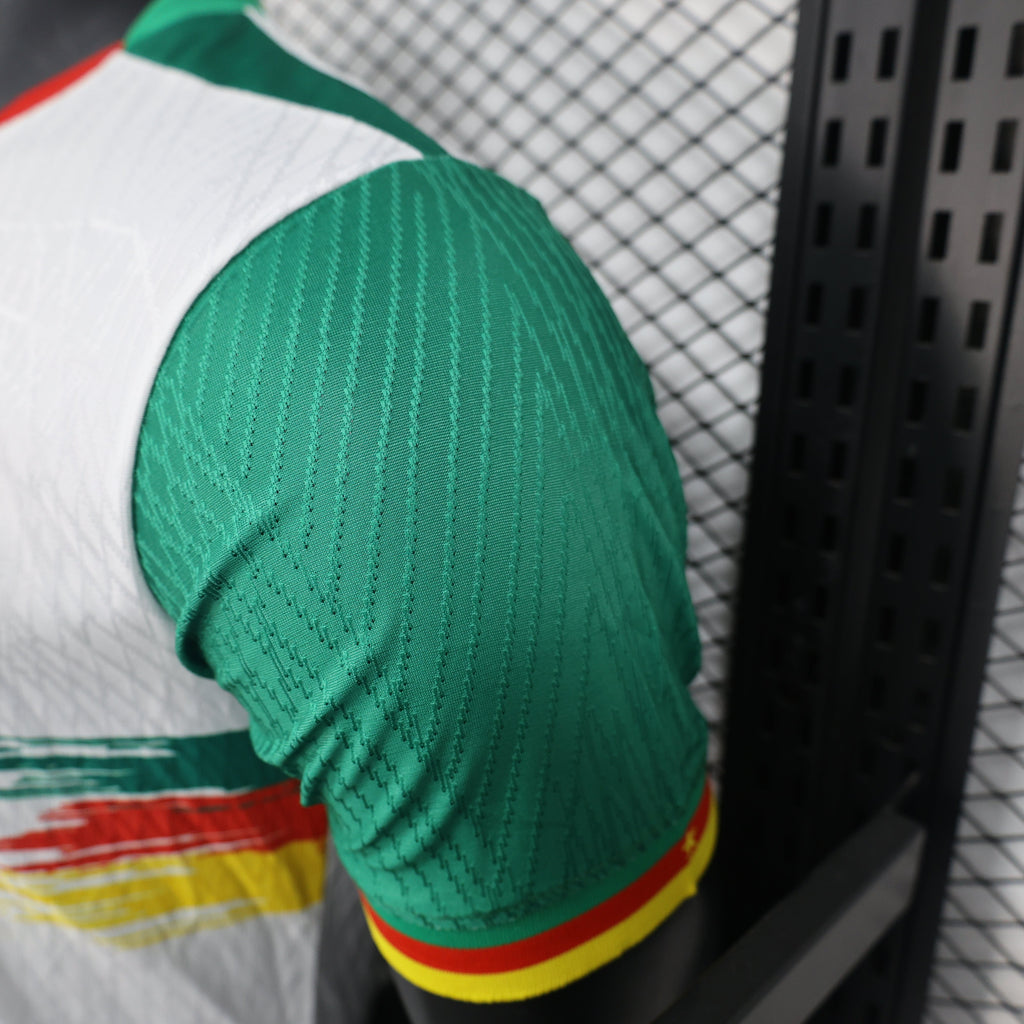 Versión de jugador blanco de Camerún 2025-26