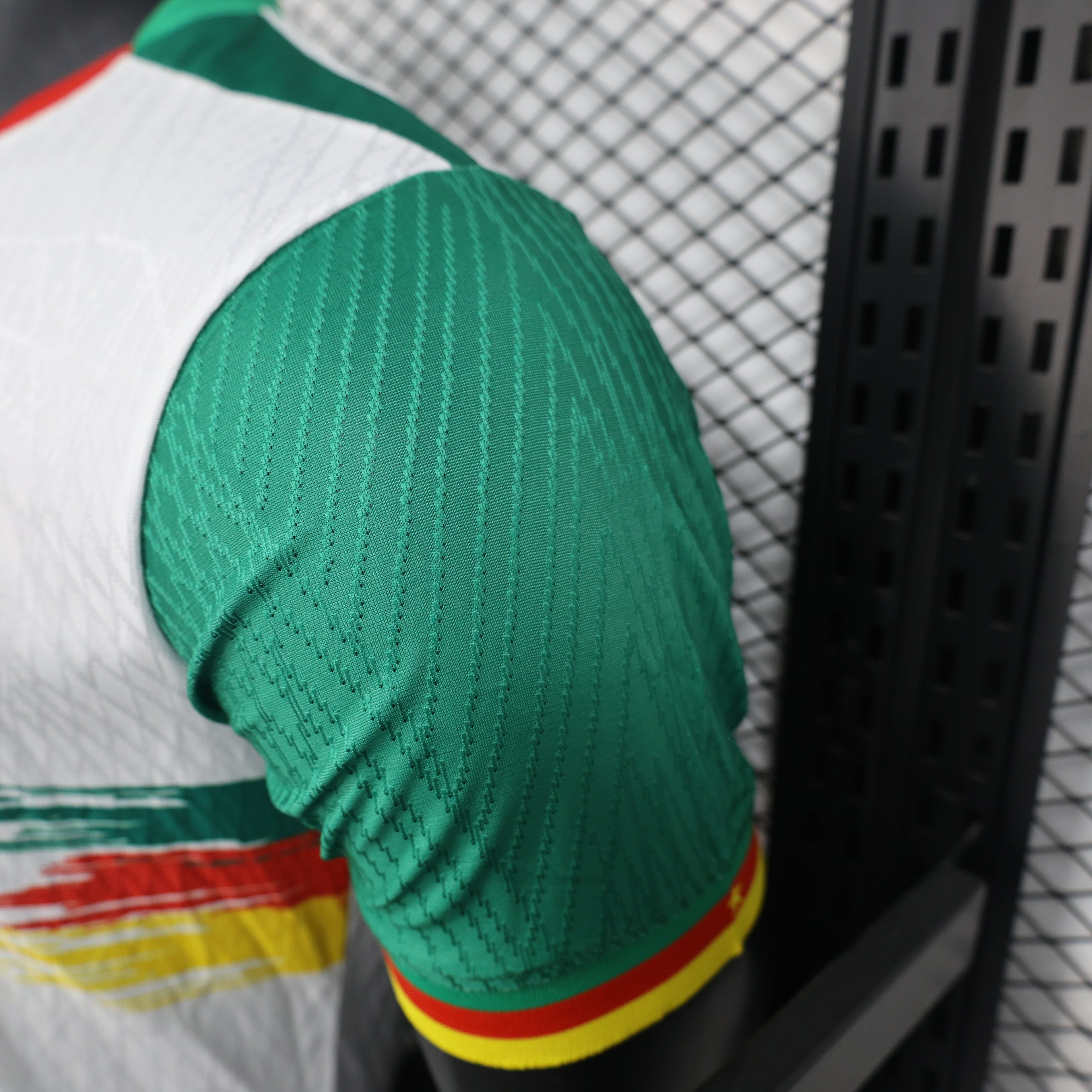 Versión de jugador blanco de Camerún 2025-26