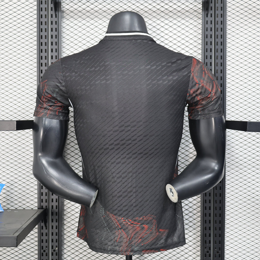 2025-26 Manchester United Black Player Size