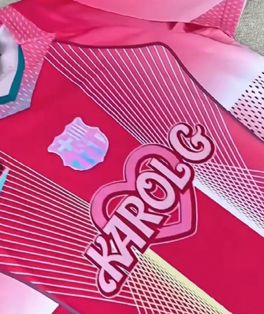 2025-26 Barcelona KAROLG Pink Player