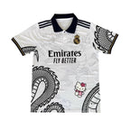 Polo Hello Kitty del Real Madrid 2025-26 Versión Fan Dragón Blanco