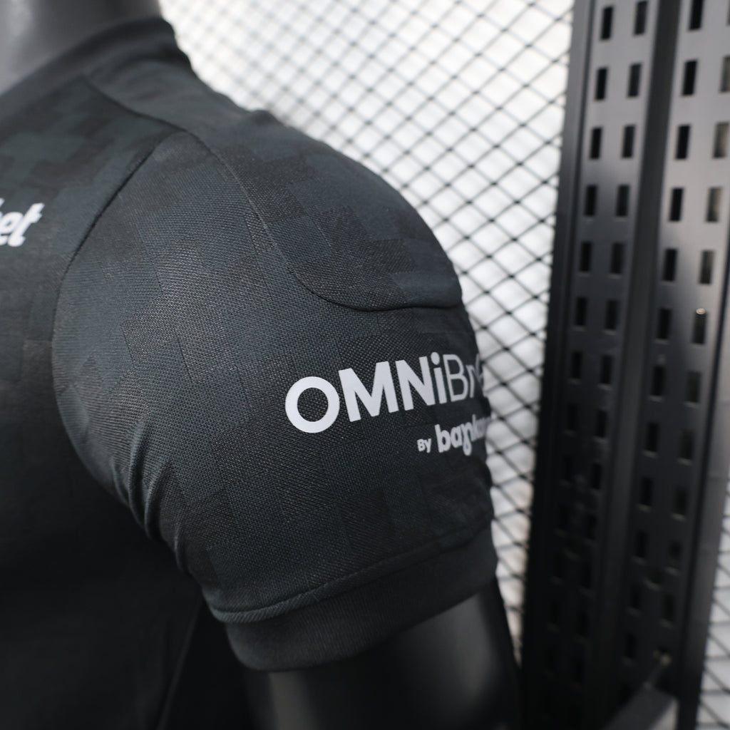 Versión especial para jugadores de Blue Cross Black 2026-27