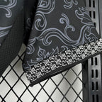 Versión especial para abanico Ecuador Black 2025-26