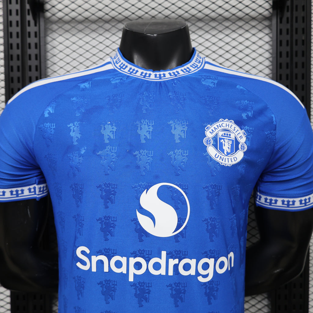 Versión Especial de Jugador Azul del Manchester United 2026-27