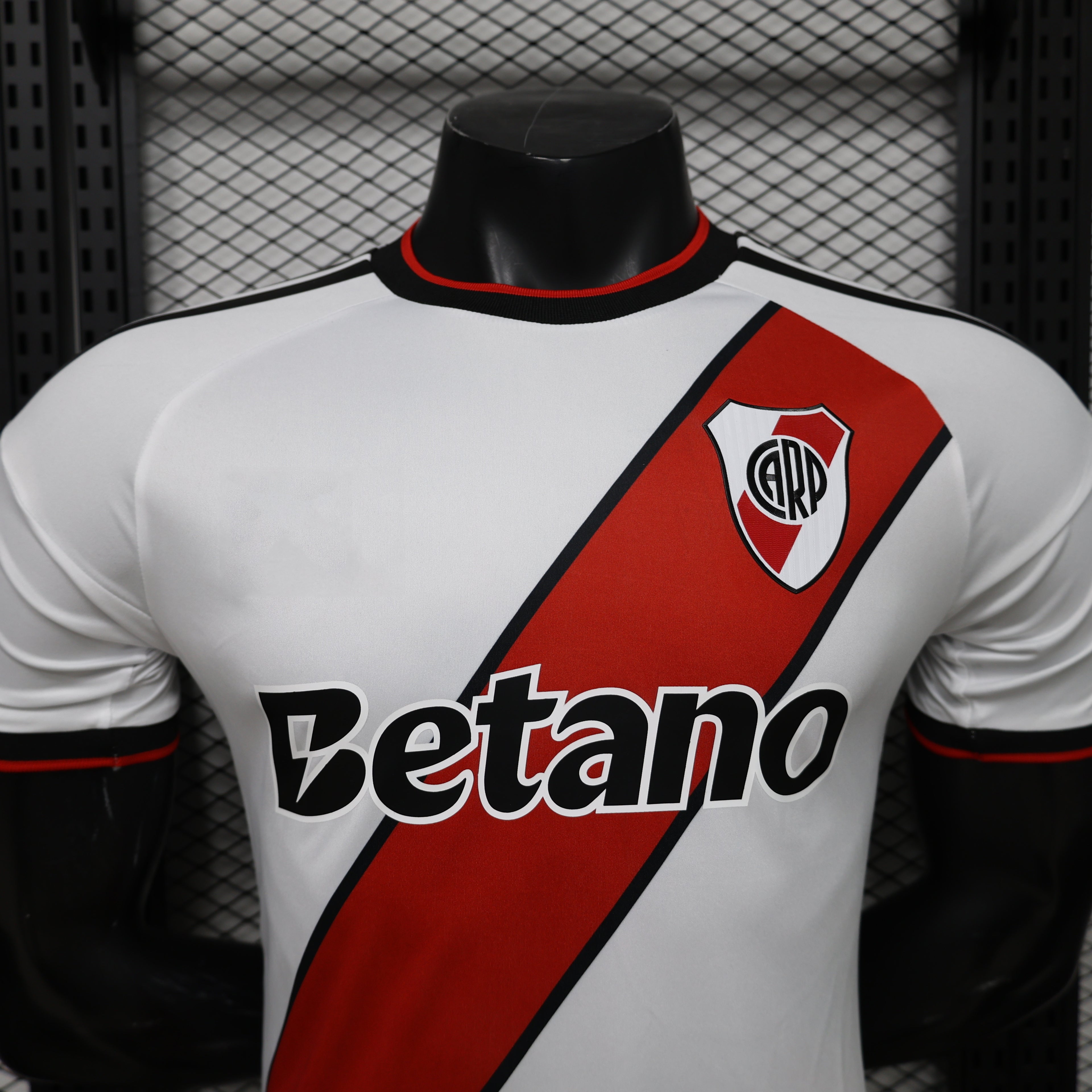 Versión especial del jugador de River Plate 2026-27