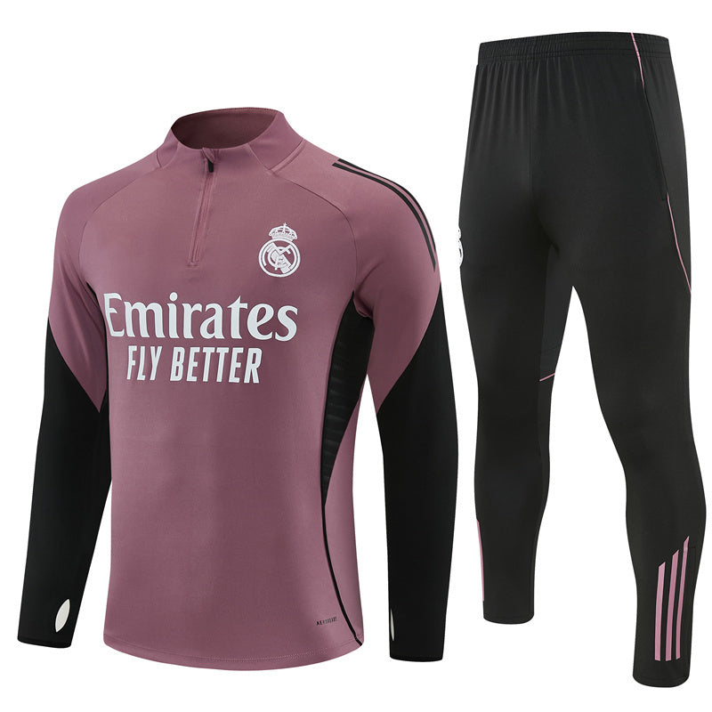 Conjunto de entrenamiento morado del Real Madrid 2025-26