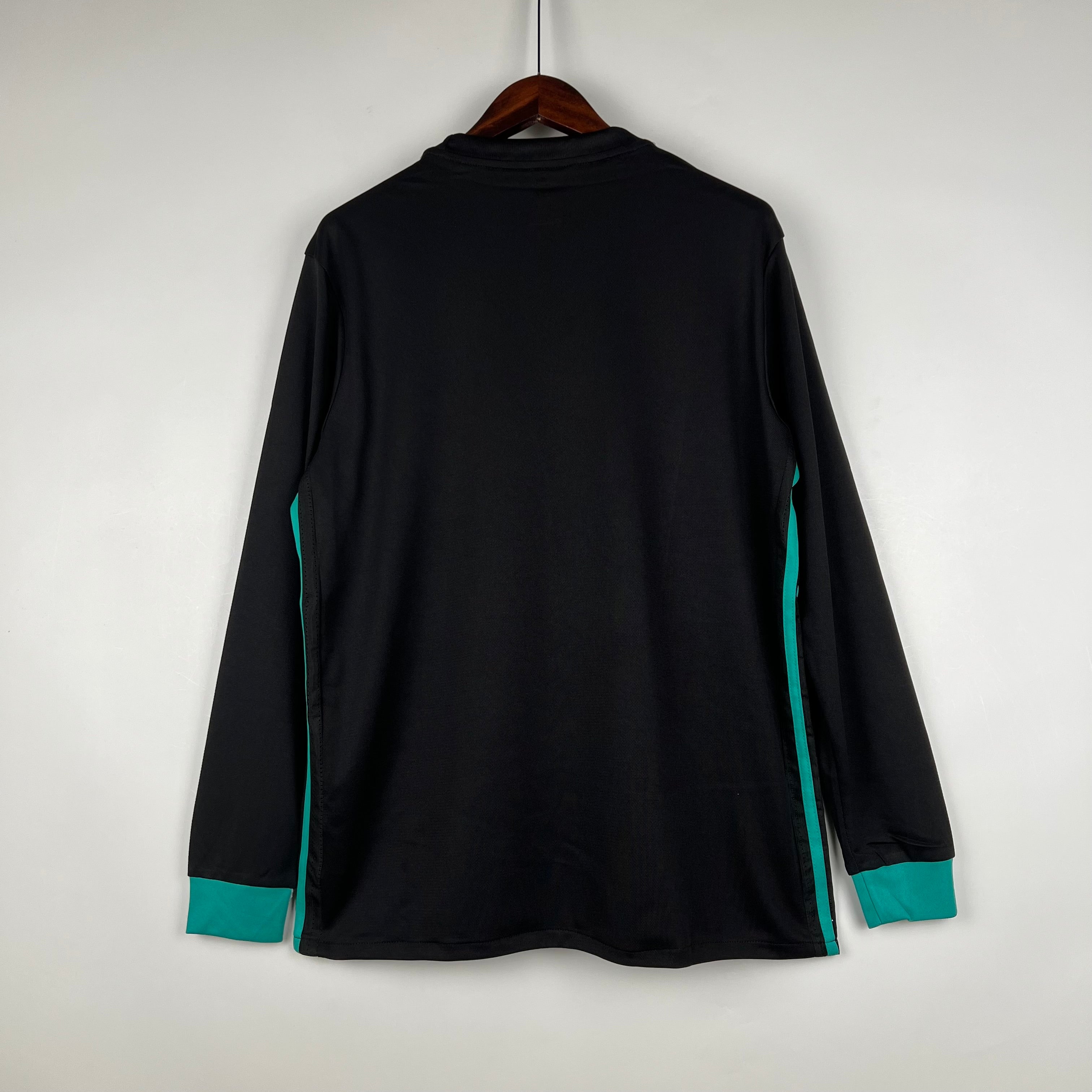 2017-18 Real Madrid Away Long Sleeve