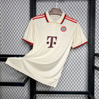 Ausweichtrikot des FC Bayern München 2024/25 (Fanversion)