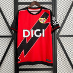 2025-26 Rayo Vallecano Auswärts-Fanversion