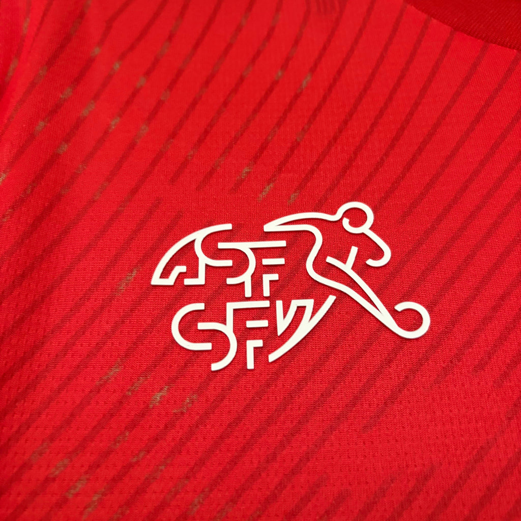 Versión para aficionados de Suiza 2026-27