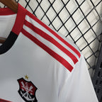 Retro de visitante del Flamengo 2019-20