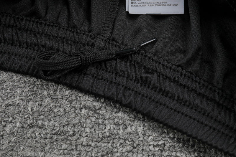 2024-25 Liverpool Green Training Kit