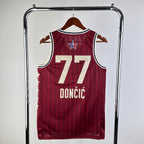 NBA 2024-25 All-Star Red Nr. 77 DONCIC