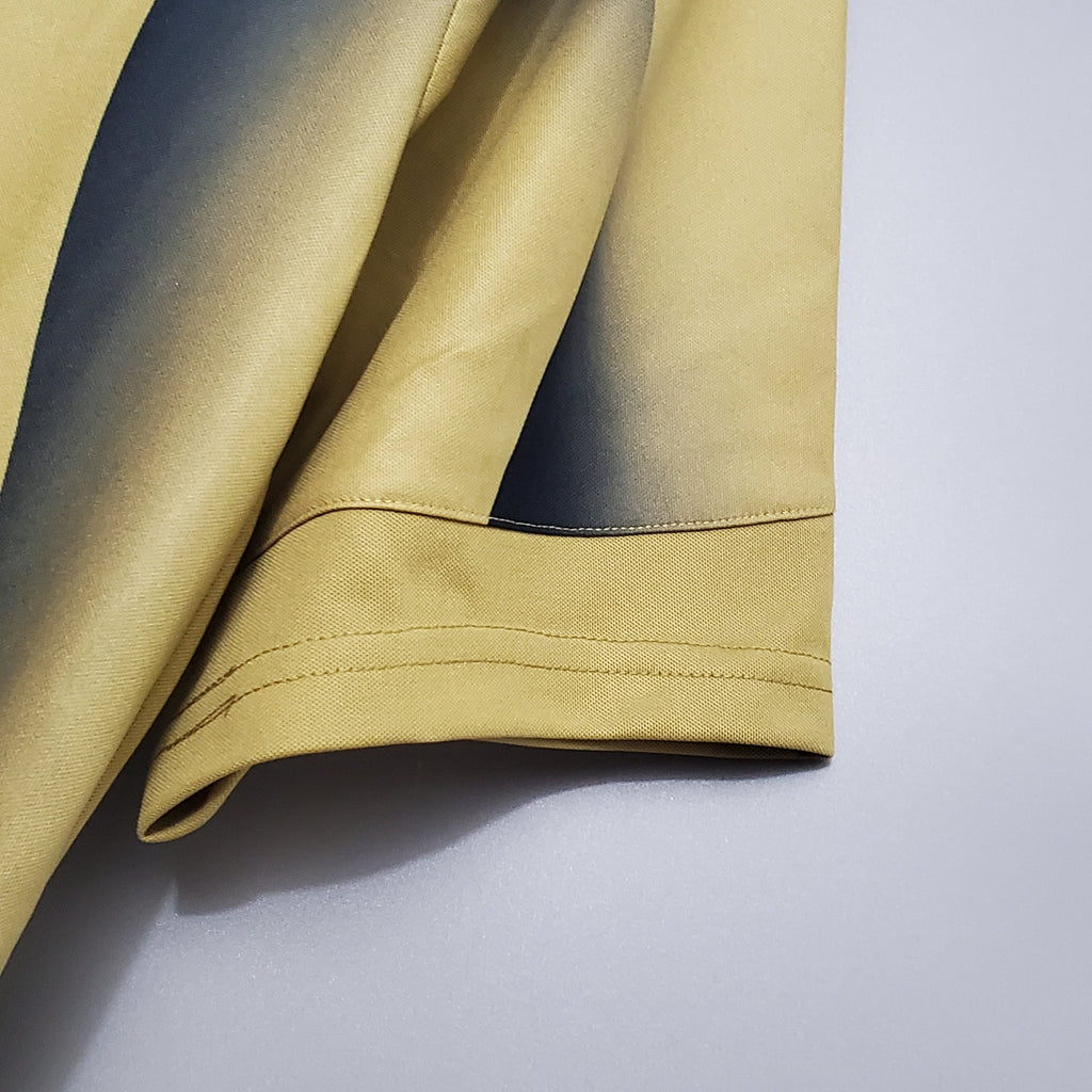 2006 Italy Golden Retro