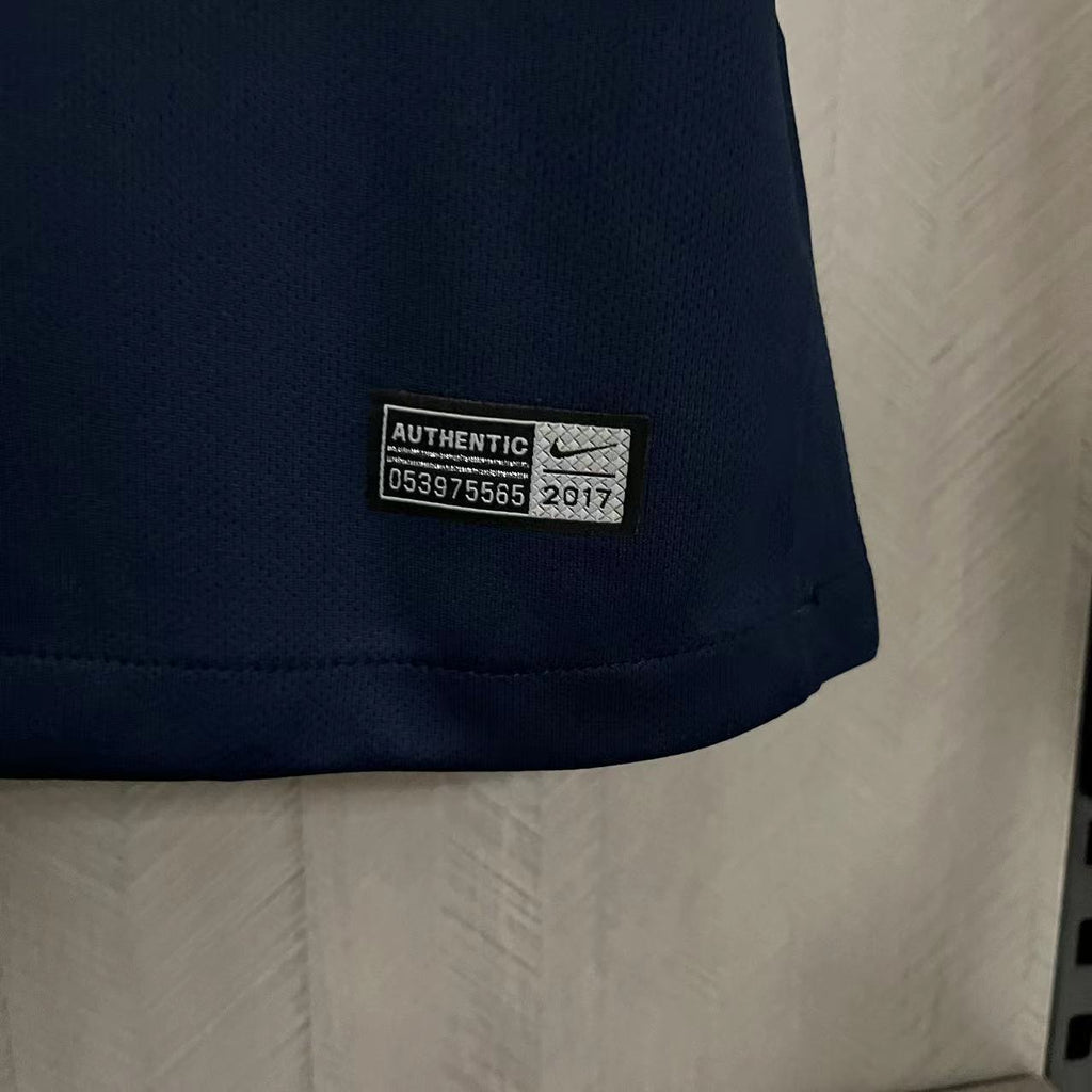 2017-18 Paris Home Retro