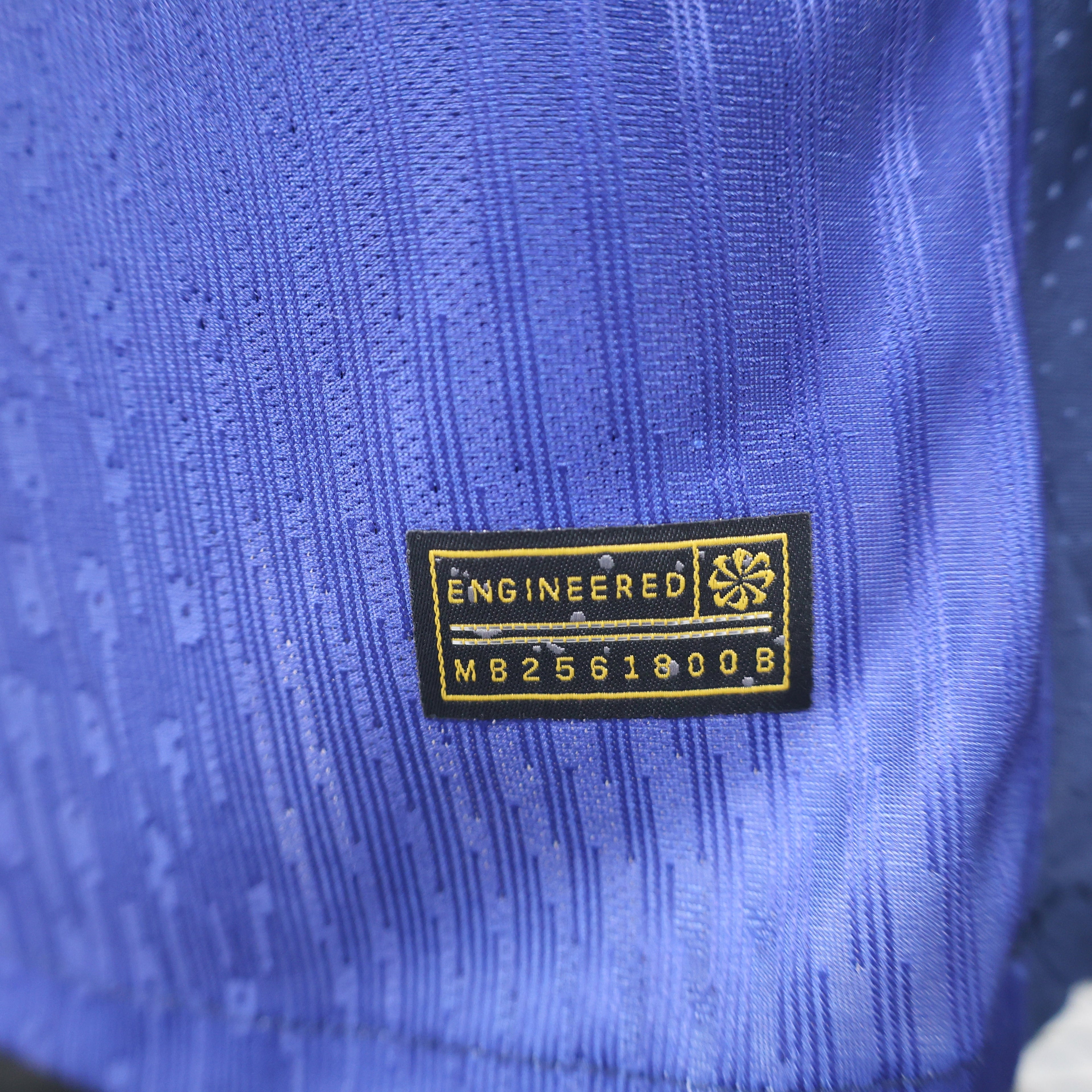 2024-25 Barcelona Especial Coldplay Player