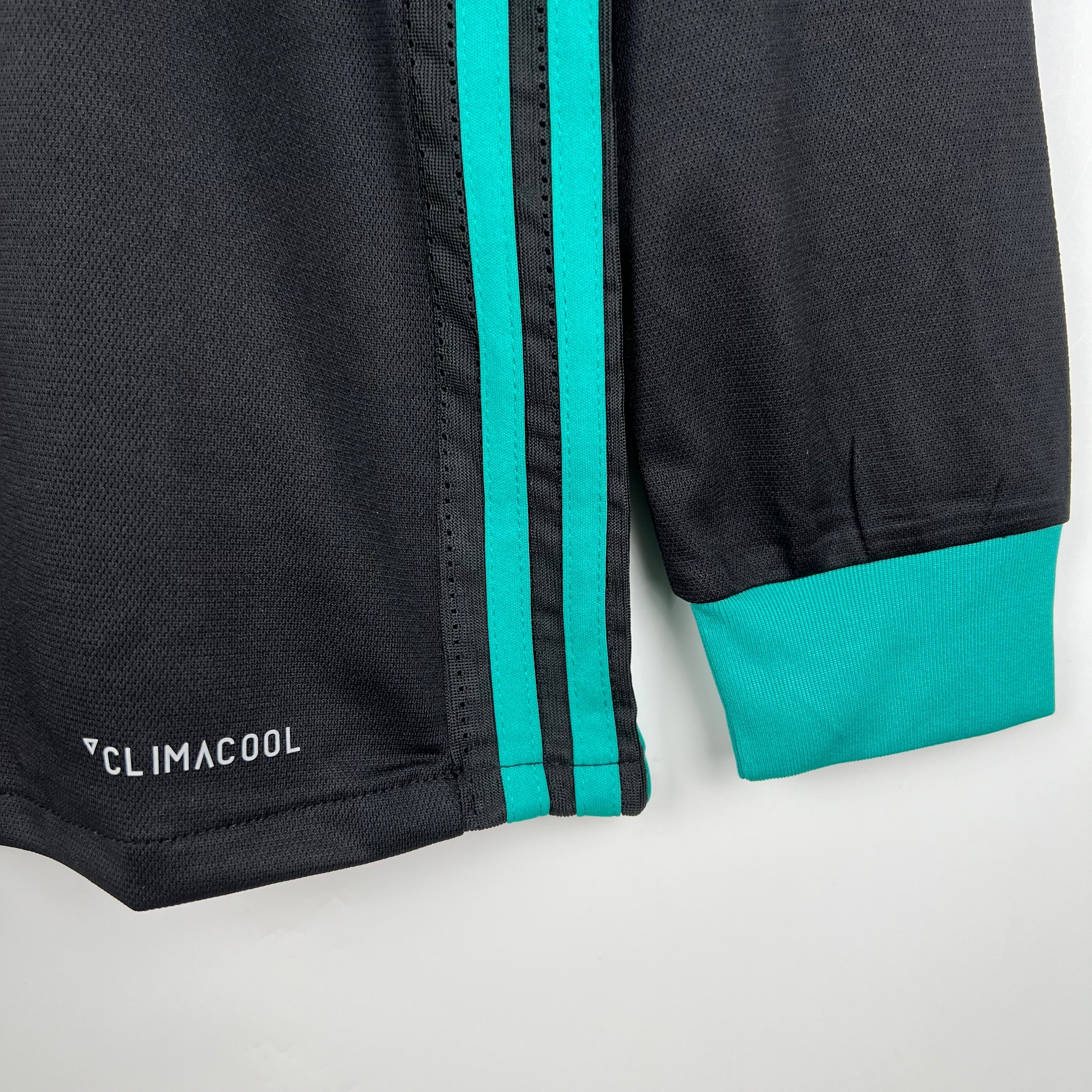 2017-18 Real Madrid Away Long Sleeve