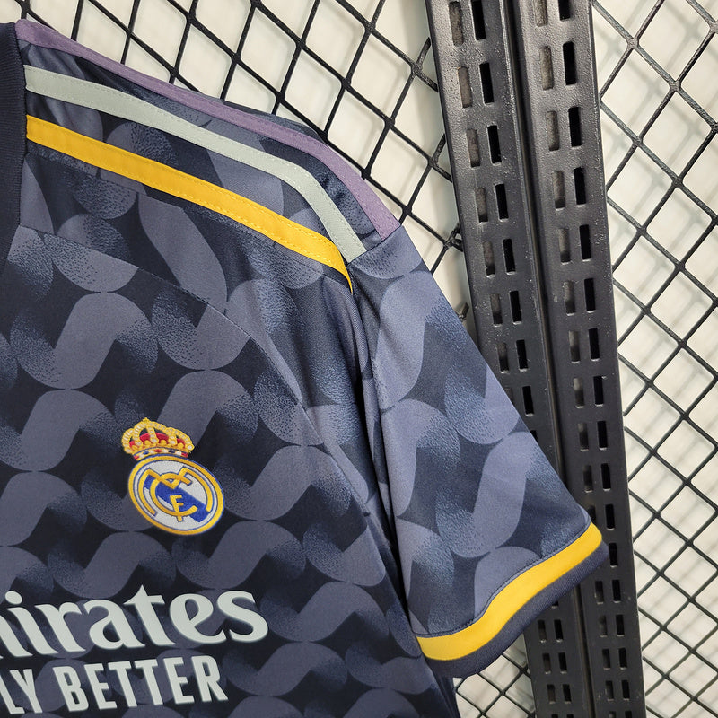 2023-24 Real Madrid away size