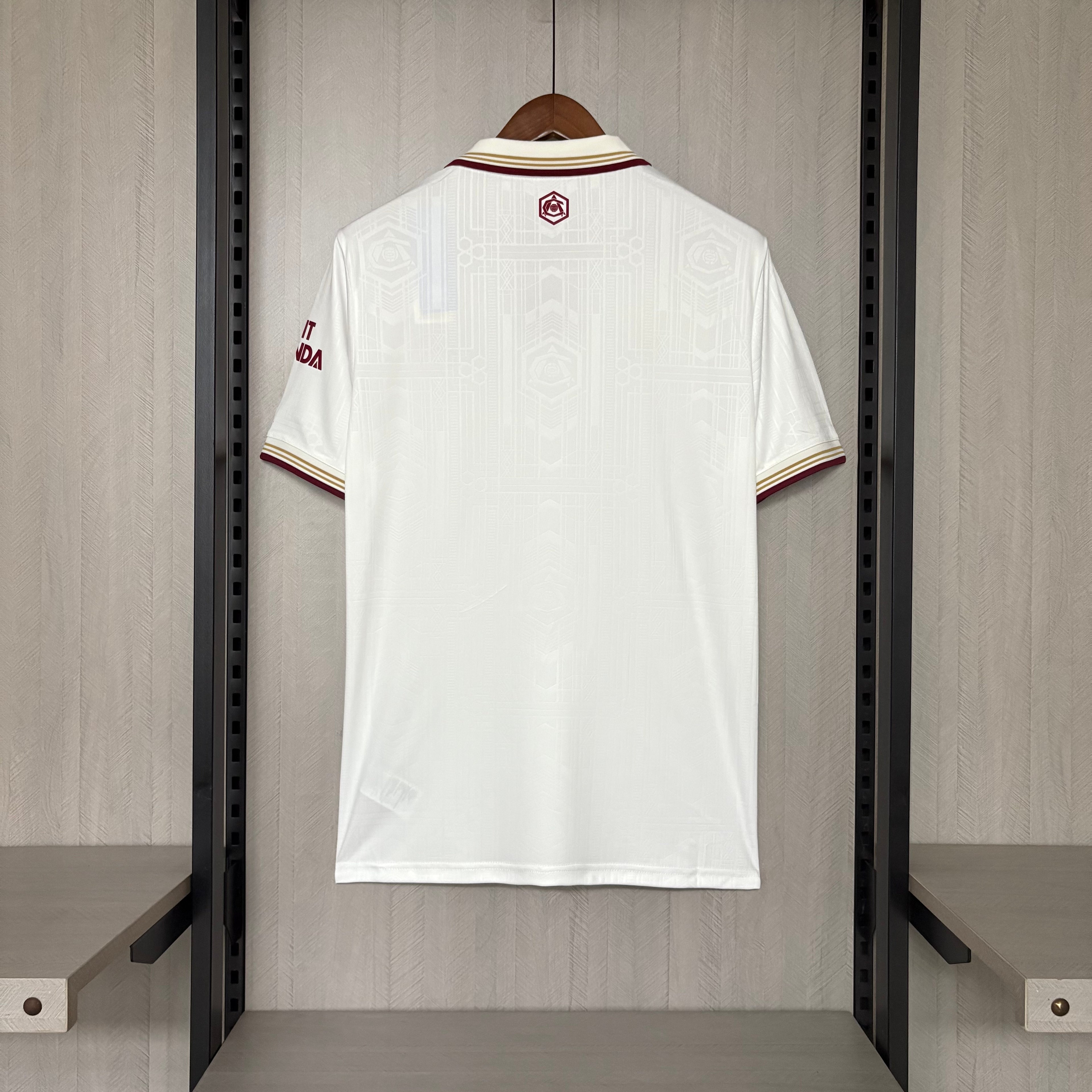 Versión para aficionados visitantes del Arsenal 2025-26