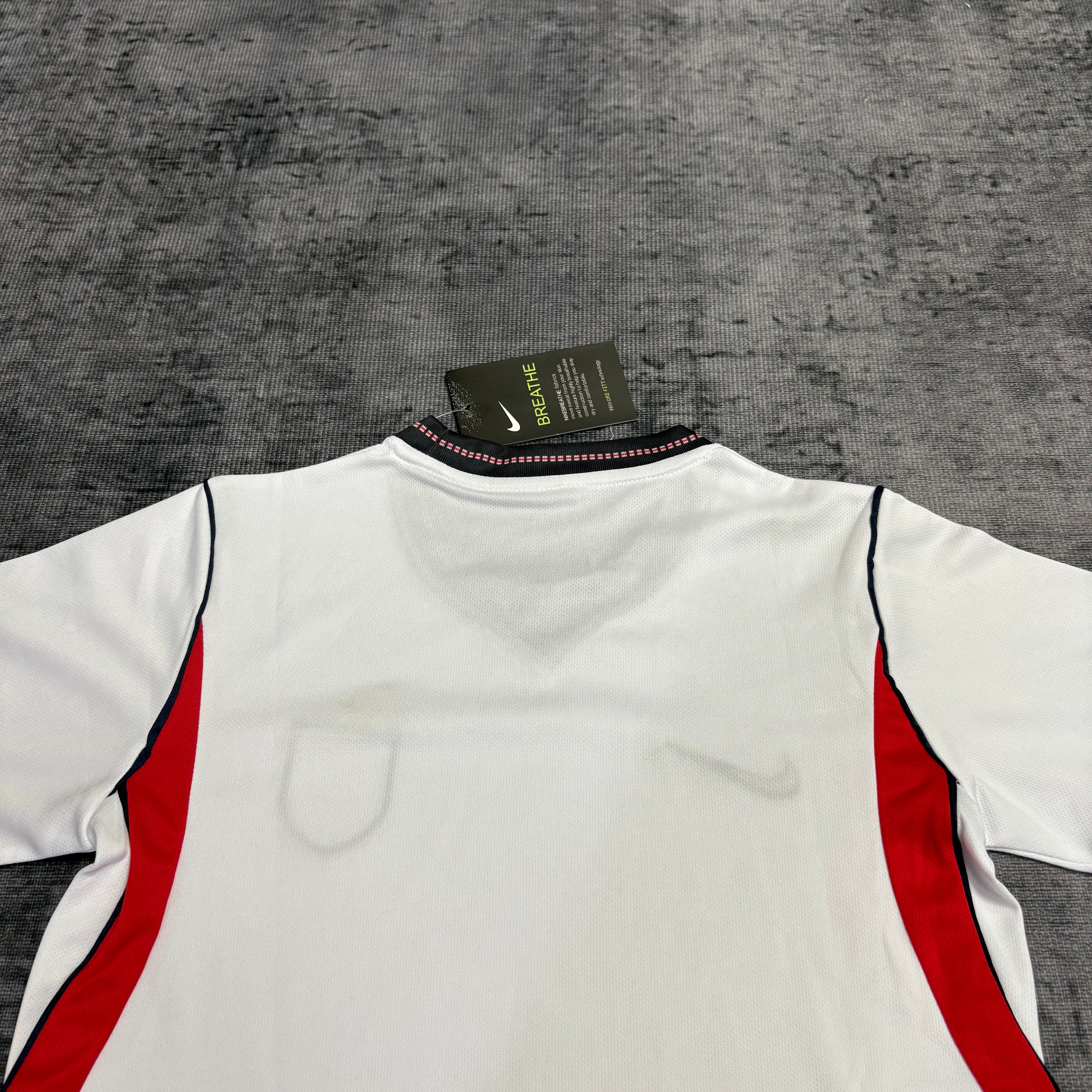 2026-27 Inglaterra local NIÑOS 16-28