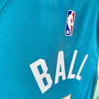 Balón n.° 1 de la NBA 2024-25 Hornets City Edition