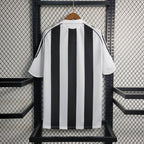 Retro de local del Newcastle United 2004-06