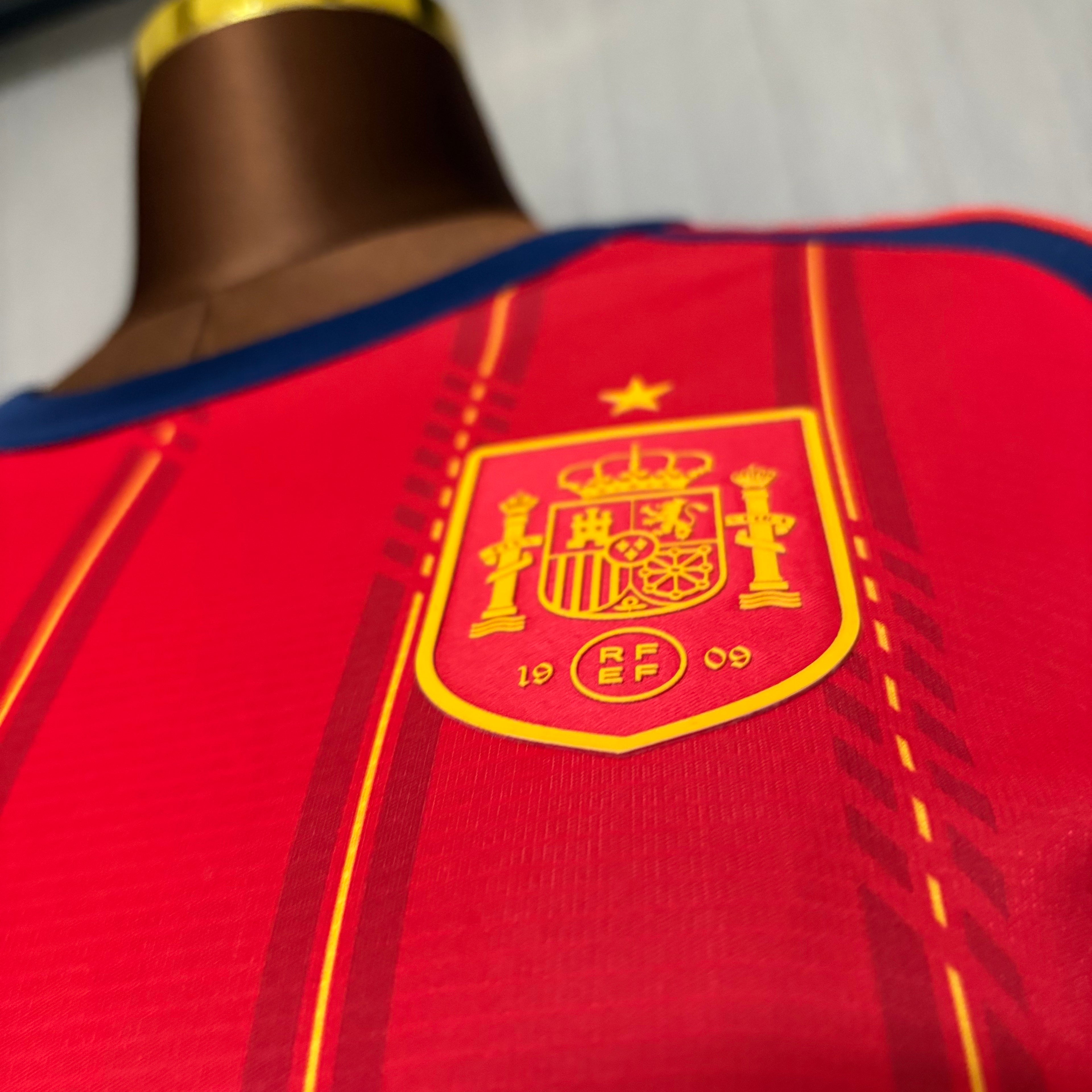 2026-27 Spain Home Women's Crop Top Style Jersey
