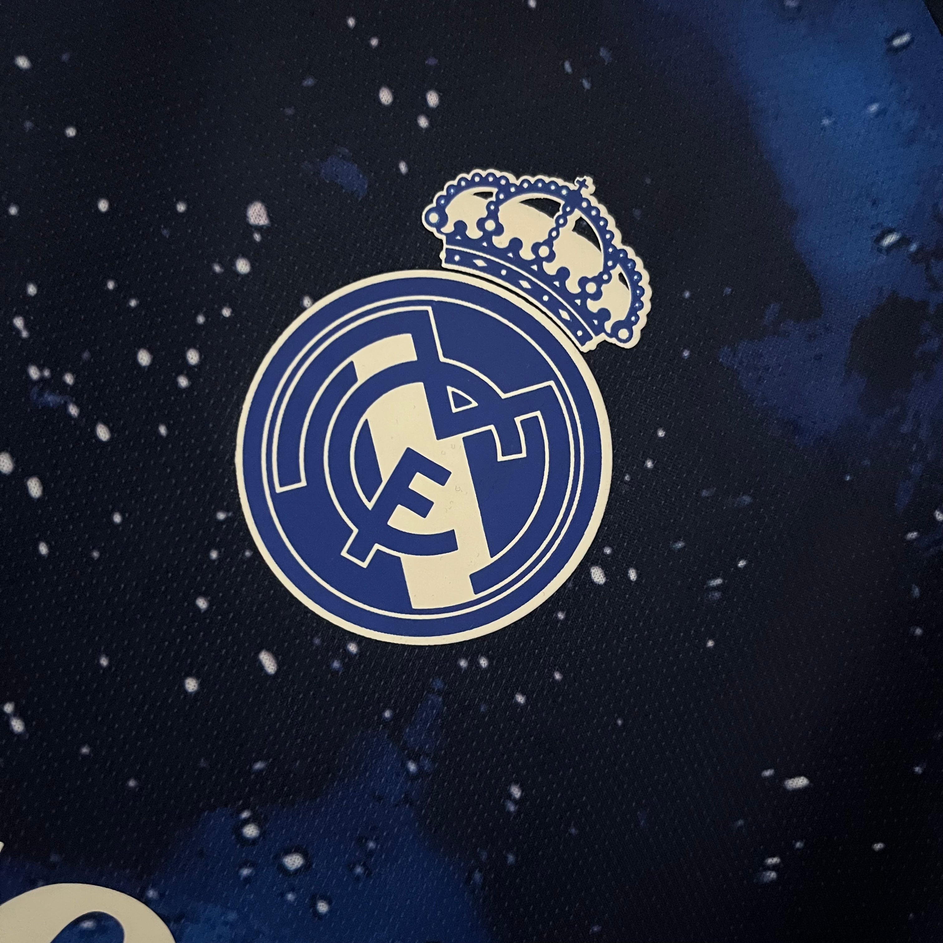 2018-19 Real Madrid EA Joint Edition Blue Retro Retro