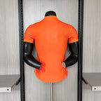 Versión de jugador naranja rosa del Real Madrid Y3 2024-25