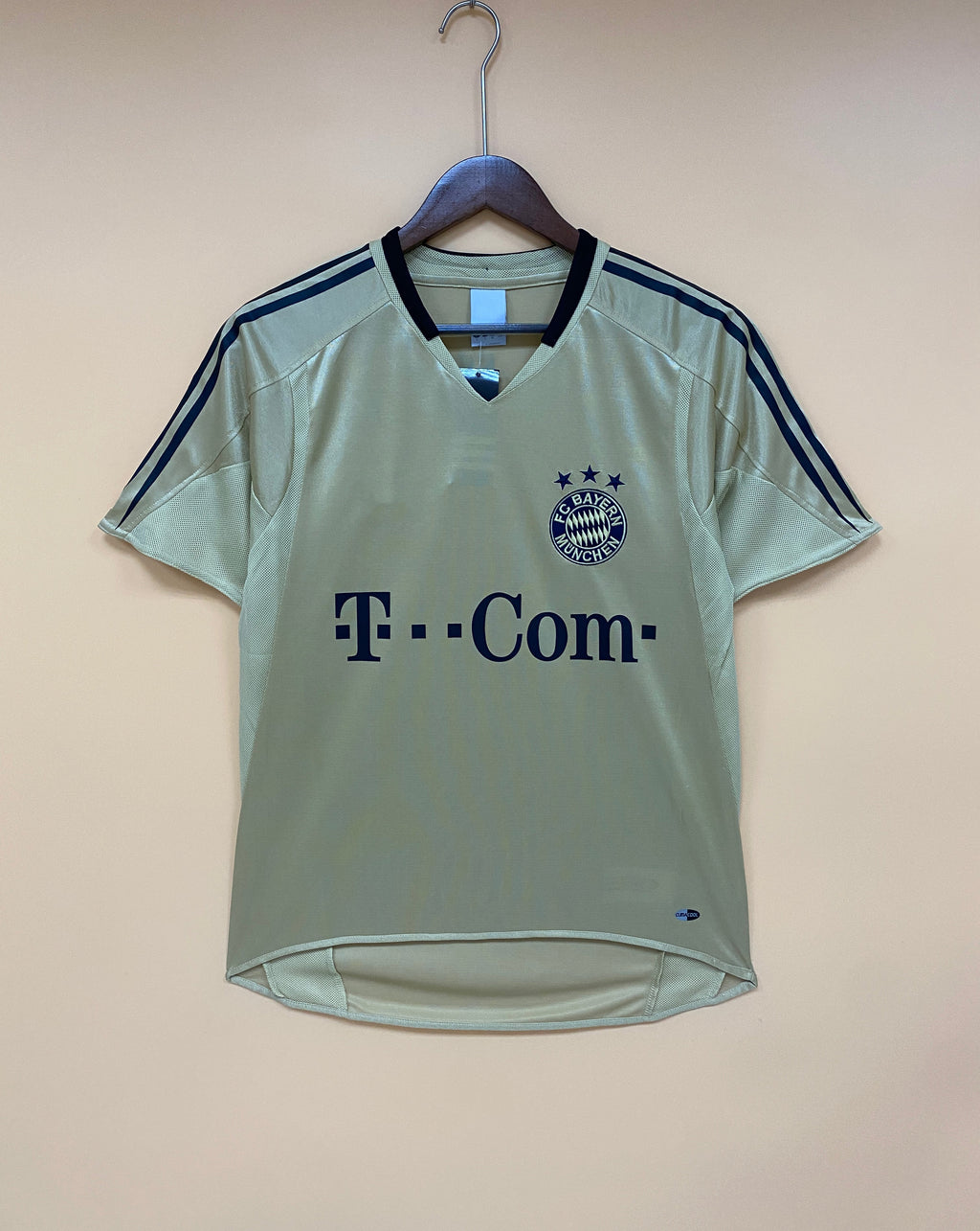 2004-05 Bayern Munich away Retro