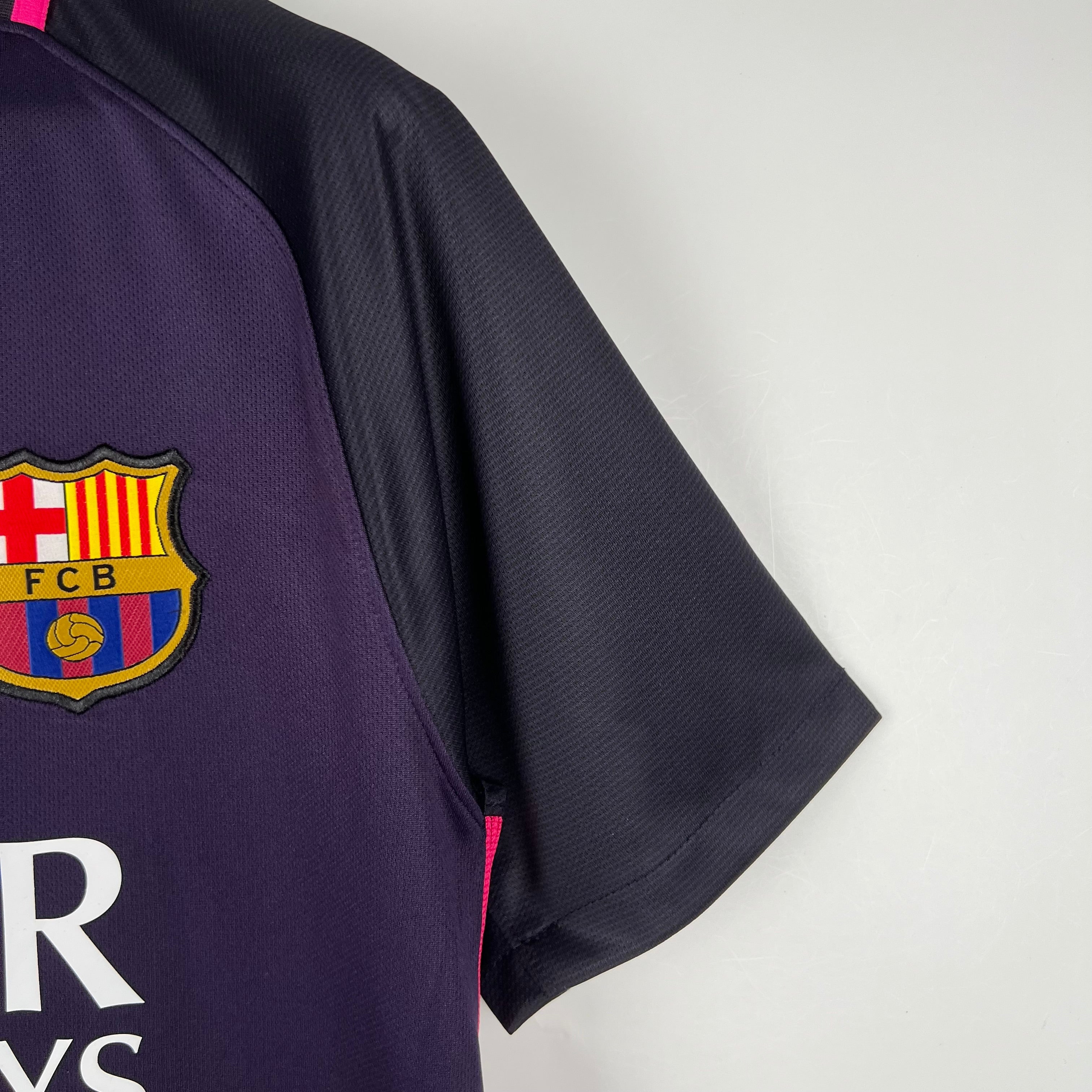 2016-17 Barcelona Away Retro