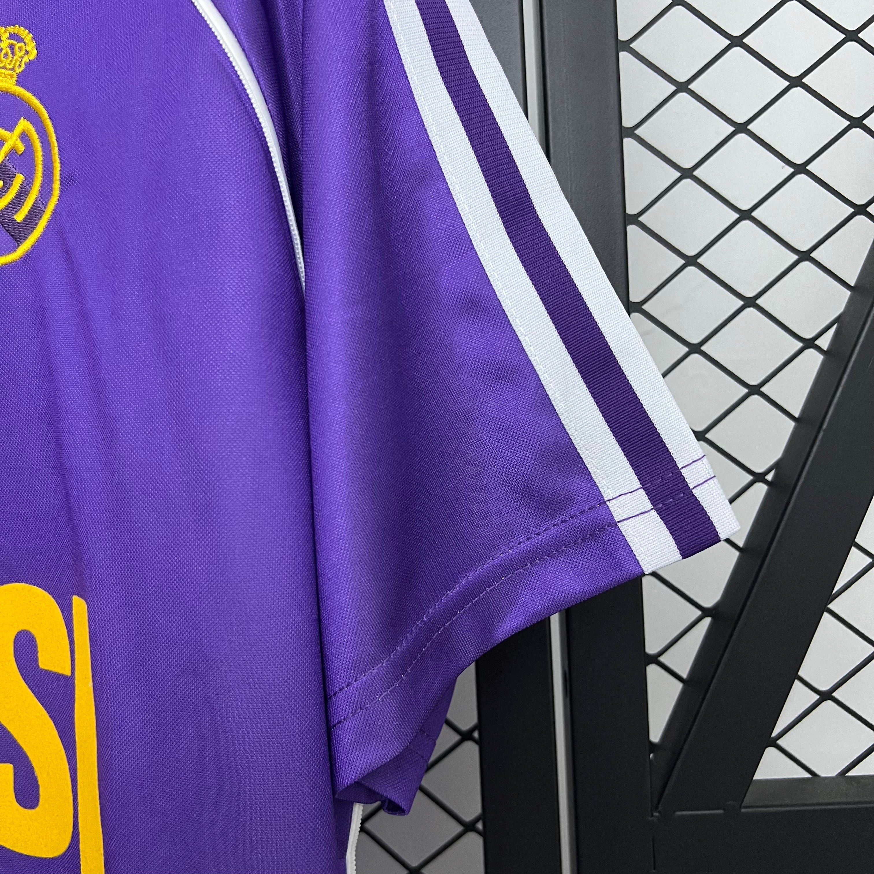 1984-85 Real Madrid Away Retro Size