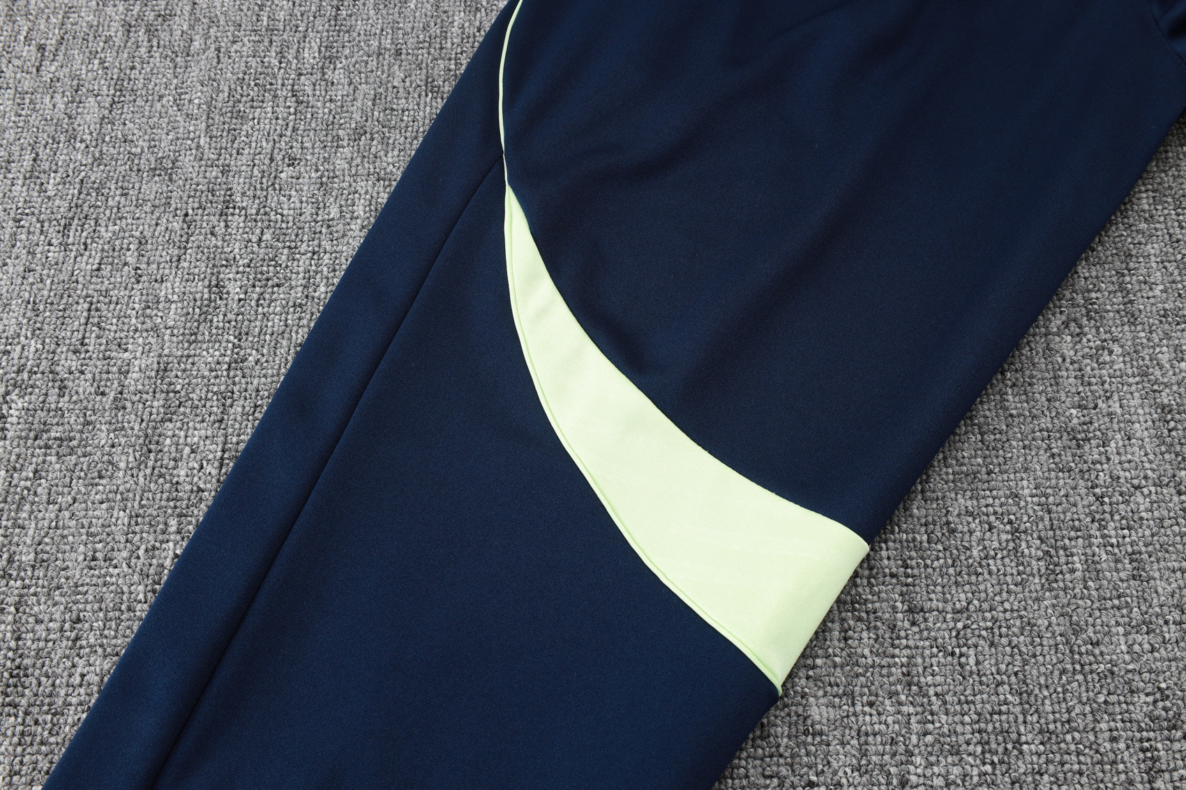 2025-26 Real Madrid Long zipper Light green training suit