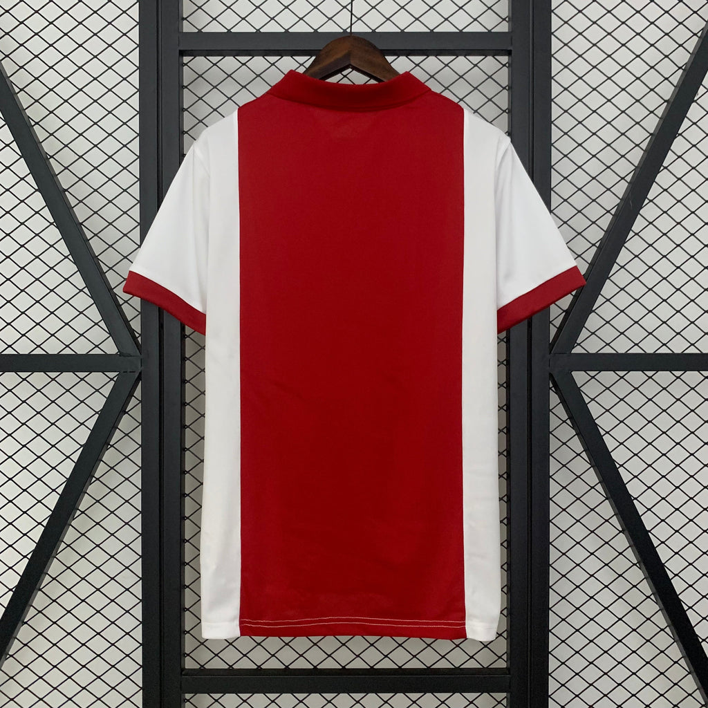 Versión conmemorativa para aficionados del Ajax 2025-26