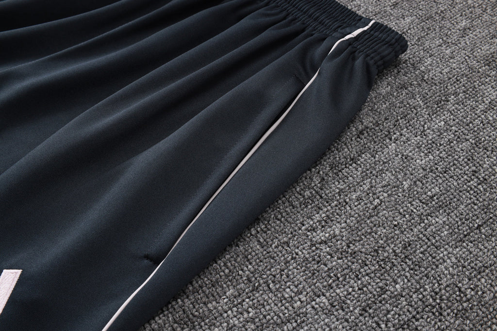 2025-26 Real Madrid Long zipper Dark gray (light pink text) training suit